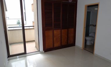 COD. 5872 - SE VENDE APARTAMENTO - BARRIO: LA AURORA
