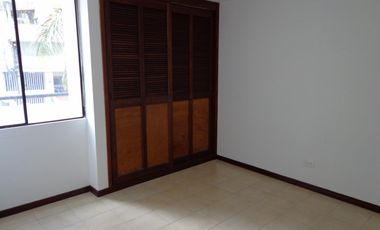 COD. 5872 - SE VENDE APARTAMENTO - BARRIO: LA AURORA