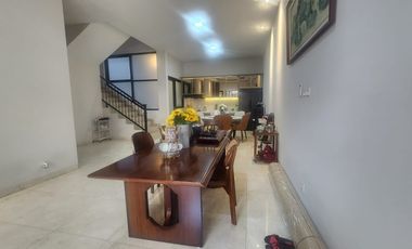 DIJUAL RUMAH 3 LANTAI DI PANCORAN TIMUR