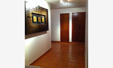 Departamento amueblado en planta baja con alberca común en Fracc. Tampiquera