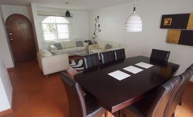 Departamento amueblado en planta baja con alberca común en Fracc. Tampiquera