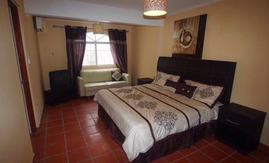 Departamento amueblado en planta baja con alberca común en Fracc. Tampiquera