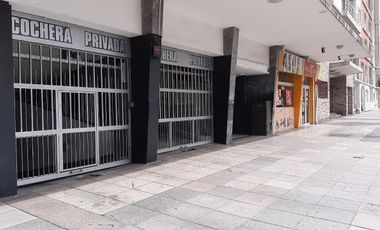 Venta ESPACIO de COCHERA frente a Plaza Colón