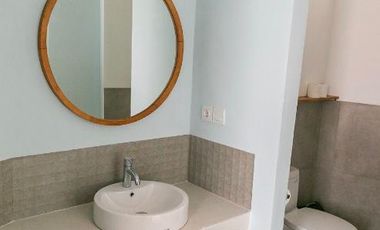 Leasehold - Profitable Turnkey Hostel for Sale in Prime Canggu - 7 Minutes to Batu Bolong Beach, Canggu, Bali