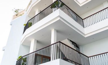 Leasehold - Profitable Turnkey Hostel for Sale in Prime Canggu - 7 Minutes to Batu Bolong Beach, Canggu, Bali