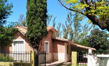 VENDO CASA ANISACATE - CON ESCRITURA - 1100 m2 TERRENO