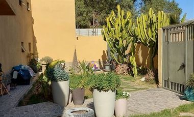 Casa en Venta en Casa en venta en Villa El Chañar