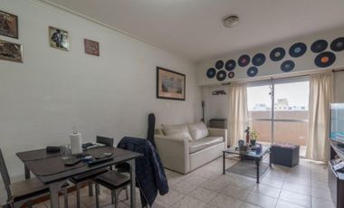 Vendo departamento de 3 ambientes a 2 cuadras del Mar, zona La Perla