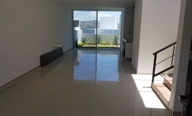 CASA EN FRESNOS TRES MARIAS