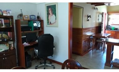 CHALET 4 AMB GARAGE DOBLE , PARQUE Y GRAN QUINCHO