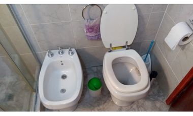 CHALET 4 AMB GARAGE DOBLE , PARQUE Y GRAN QUINCHO