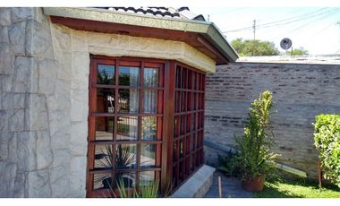 CHALET 4 AMB GARAGE DOBLE , PARQUE Y GRAN QUINCHO