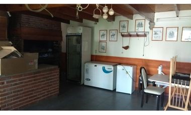 CHALET 4 AMB GARAGE DOBLE , PARQUE Y GRAN QUINCHO