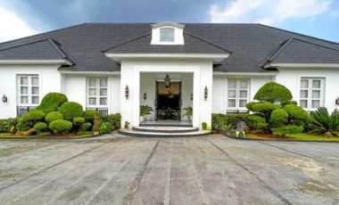 DIJUAL BANGUNAN LUAS / VILLA MEWAH di HAMBALANG / SENTUL, BOGOR