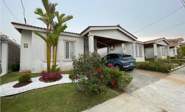 Se Vende Casa en Costa Verde Versalles
