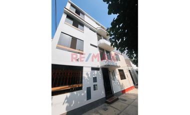Alquilo Amplio Dpto 73M2 De 2 Dormitorios En 3Er Piso Urb. Los Precursores - Surco!