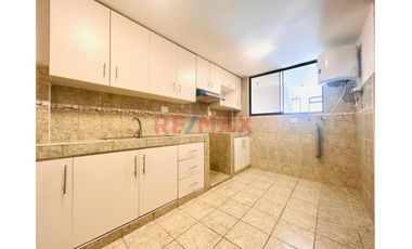 Alquilo Amplio Dpto 73M2 De 2 Dormitorios En 3Er Piso Urb. Los Precursores - Surco!