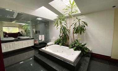 BAJA DE PRECIO!! GRAN CASA EN VENTA DENTRO DE FRACCIONAMIENTO JARDINES EN LA MONTAÑA 4 RECAMARAS