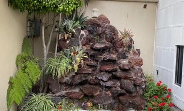 BAJA DE PRECIO!! GRAN CASA EN VENTA DENTRO DE FRACCIONAMIENTO JARDINES EN LA MONTAÑA 4 RECAMARAS