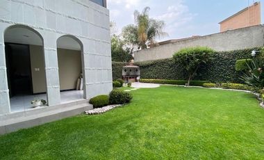 BAJA DE PRECIO!! GRAN CASA EN VENTA DENTRO DE FRACCIONAMIENTO JARDINES EN LA MONTAÑA 4 RECAMARAS
