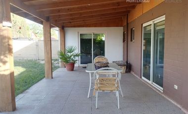 Casa en venta en Graneros de 3 dorm. + 2 Baños