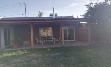 Casa en venta en Graneros de 3 dorm. + 2 Baños