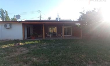 Casa en venta en Graneros de 3 dorm. + 2 Baños