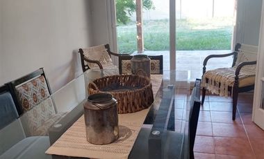 Casa en venta en Graneros de 3 dorm. + 2 Baños