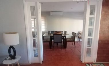 Casa en venta en Graneros de 3 dorm. + 2 Baños