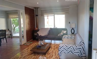 Casa en venta en Graneros de 3 dorm. + 2 Baños