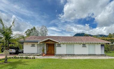 CASA EN ARRIENDO UBICADA EN RIONEGRO SECTOR VIA LA CEJA - LA UNION