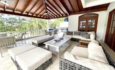 CASA Frente al mar- PLAYA BLANCA - VENTA