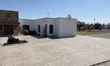 RANCHO 5 HECTARAS ENTRE POLOTITLAN Y NOPALA A 1 HORA DE QUERETARO