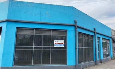 Locales  330m2 en Venta Sobre Ruta 40 - Merlo