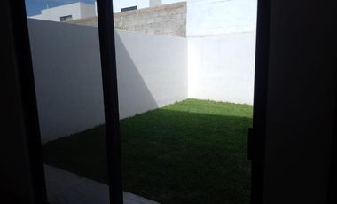 CASA EN PREVENTA EN QUINTAS DEL PALMAR, TORREÓN, COAHUILA.