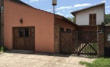 Casa en venta - 4 Dormitorios 4 Baños - Cochera - 335Mts2 - City Bell, La Plata