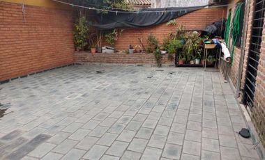 Casa en venta en Burzaco Este