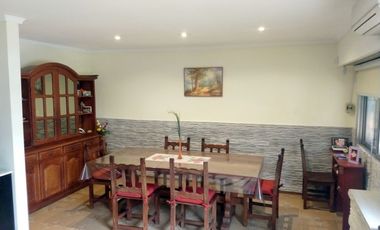 Casa en venta en Burzaco Este