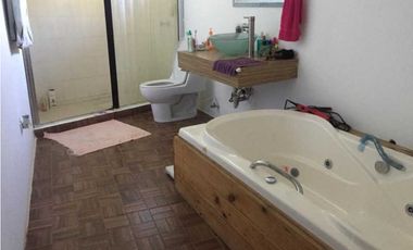 Se vende inigualable casa en los algarrobo,  120,000 negociable