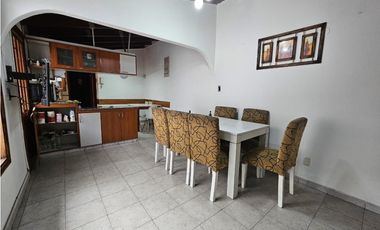 venta chalet de 4 ambientes mas galpon