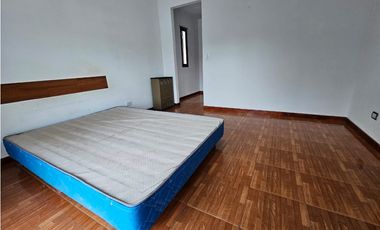 venta chalet de 4 ambientes mas galpon