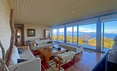 Casa con vista y acceso al Lago Ranco