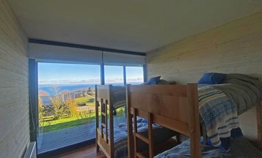 Casa con vista y acceso al Lago Ranco