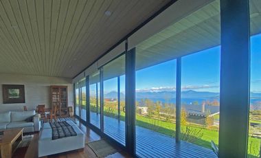 Casa con vista y acceso al Lago Ranco
