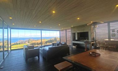 Casa con vista y acceso al Lago Ranco