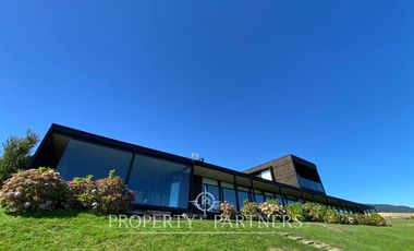 Casa con vista y acceso al Lago Ranco