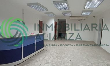 edificio en arriendo en antonia santos. Cod A14782