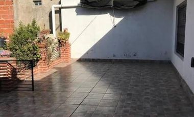 Excelente Casa 4 Ambientes A La Venta