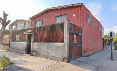 Casa 5 dorm. Av. Dorsal - Ruta 5 General Velásquez, Renca
