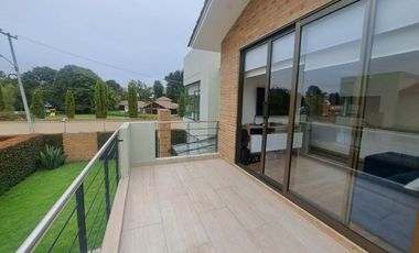 casa en venta en cajica. Cod V109259